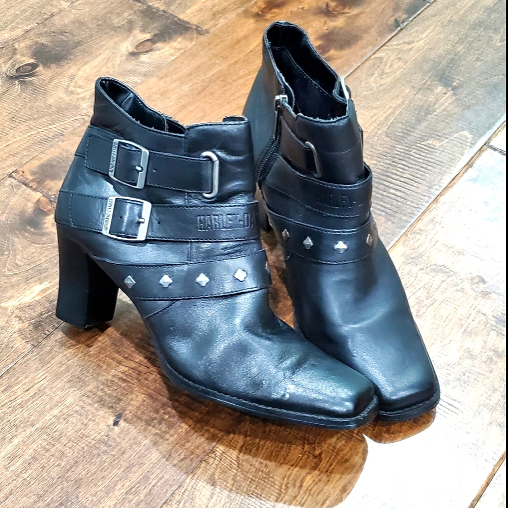 Womens size 10 Harley Davidson Boots